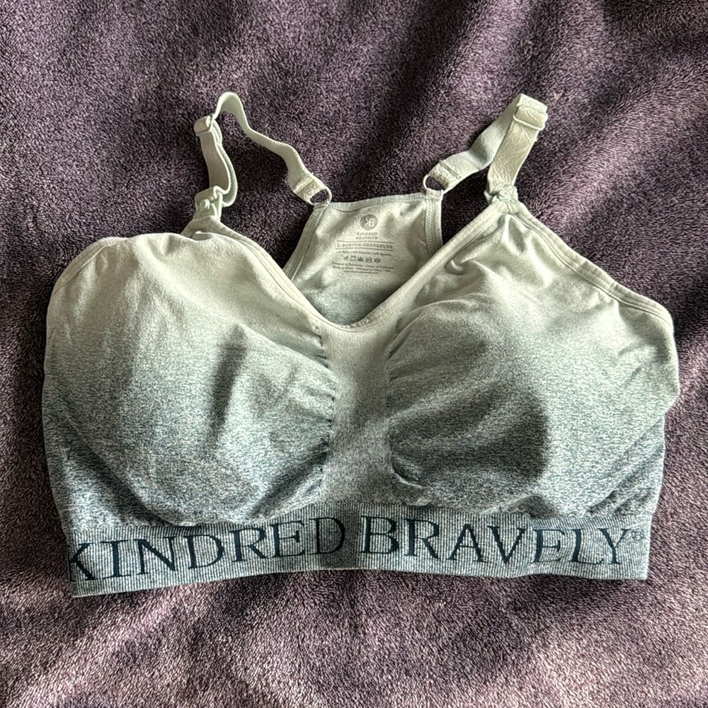 New Kindred Bravely Pumping Sports Bra